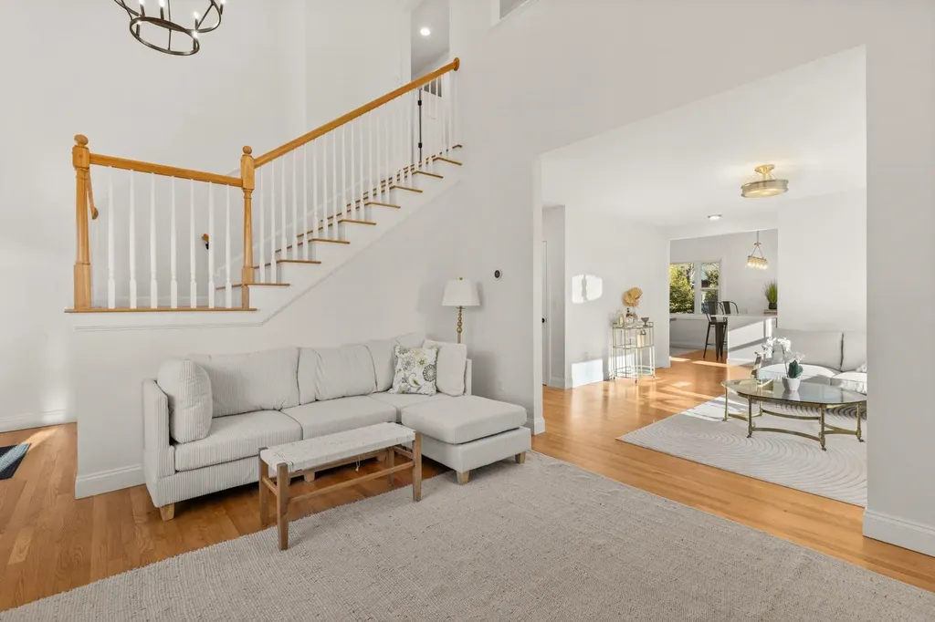 26 Moffat Street Portsmouth NH 03801