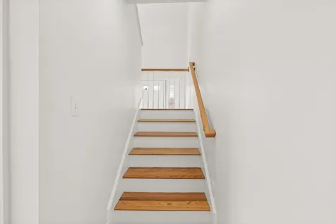 26 Moffat Street Portsmouth NH 03801