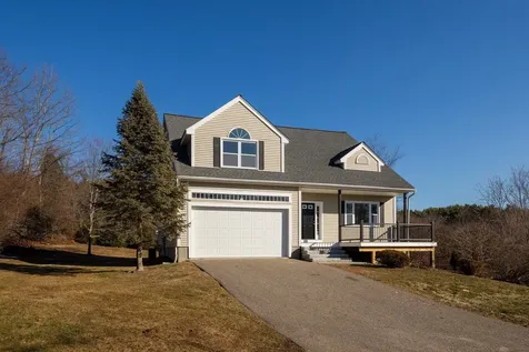 26 Moffat Street Portsmouth NH 03801