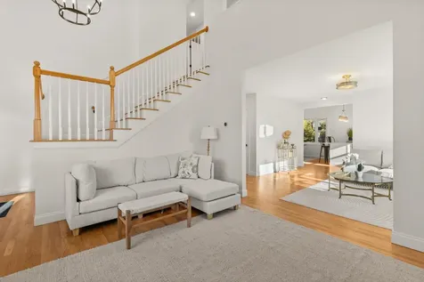 26 Moffat Street Portsmouth NH 03801