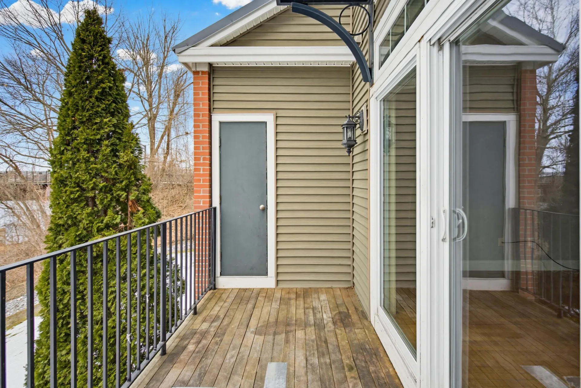 107 Riverwalk Way Manchester NH 03101