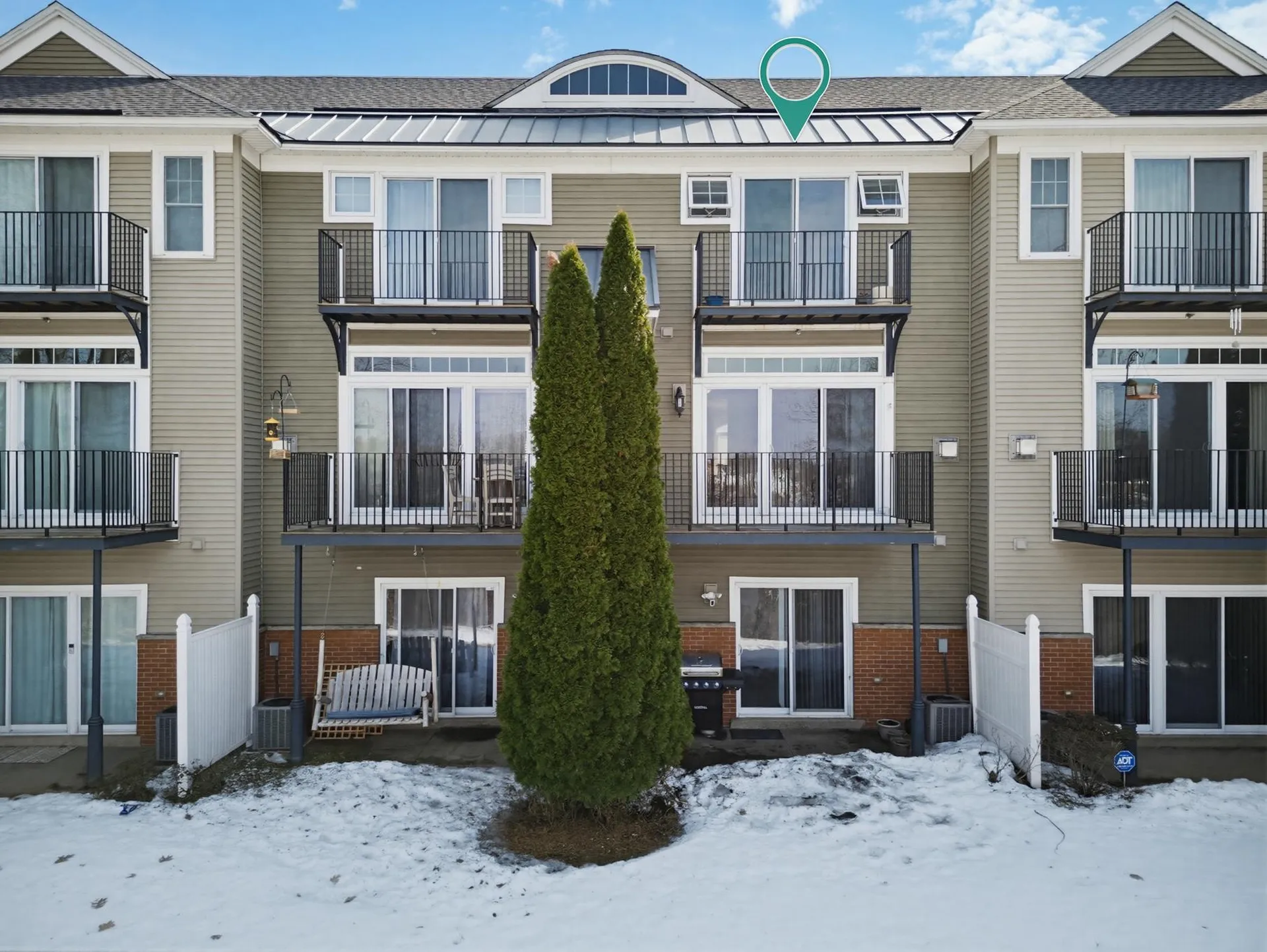 107 Riverwalk Way Manchester NH 03101