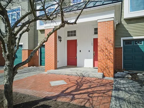 107 Riverwalk Way Manchester NH 03101