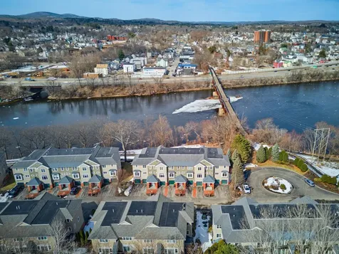 107 Riverwalk Way Manchester NH 03101