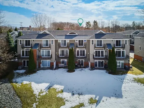 107 Riverwalk Way Manchester NH 03101