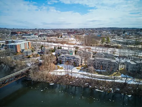 107 Riverwalk Way Manchester NH 03101