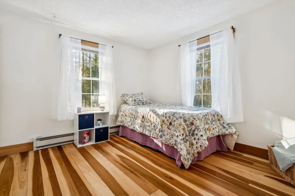 24 Pine Meadow Drive North Berwick ME 03906