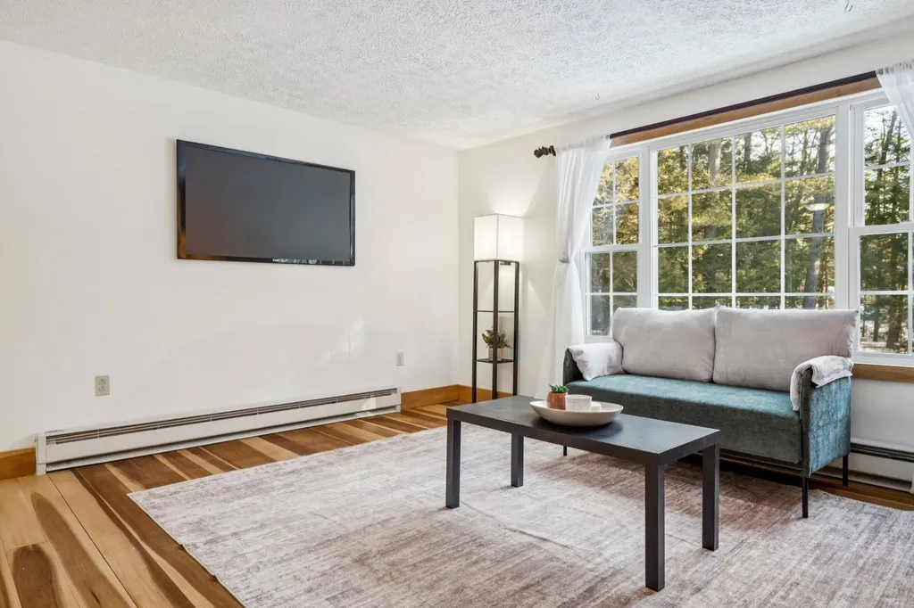 24 Pine Meadow Drive North Berwick ME 03906