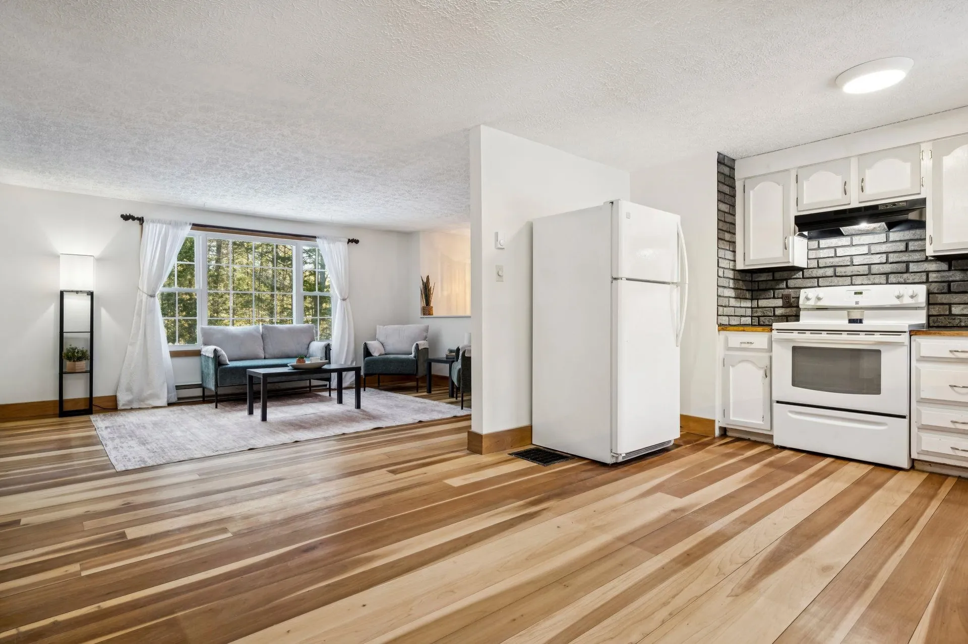 24 Pine Meadow Drive North Berwick ME 03906