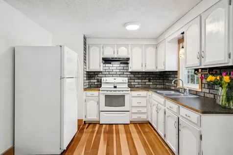 24 Pine Meadow Drive North Berwick ME 03906