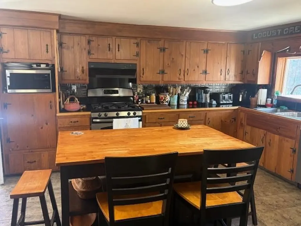 1821 Chateauguay Road Barnard VT 05031