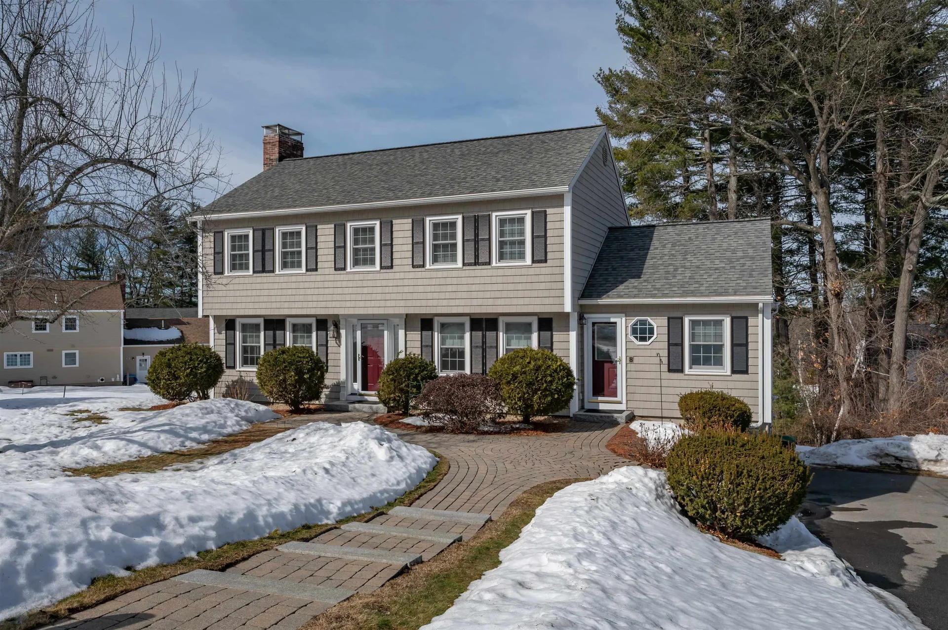 8 Collier Court Nashua NH 03062