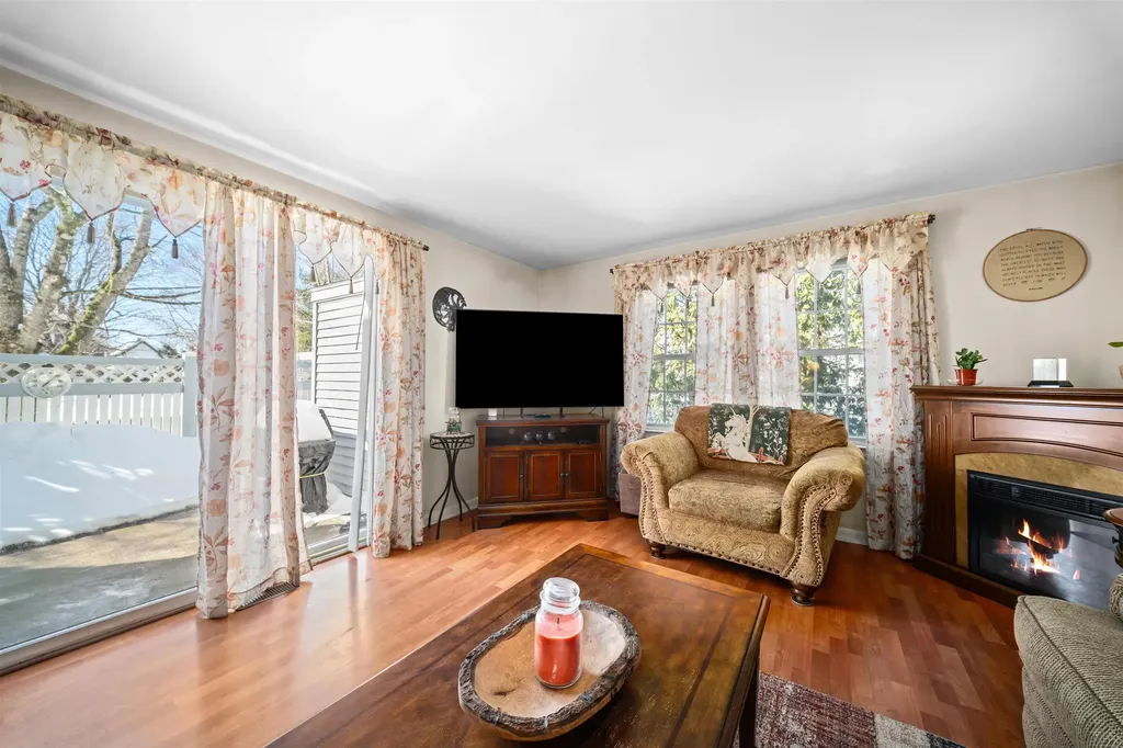16 Springfield Estates Rochester NH 03867