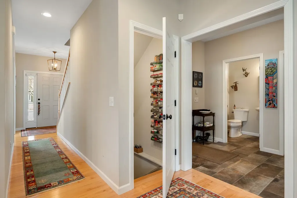 49 Waterlefe Way Colchester VT 05446