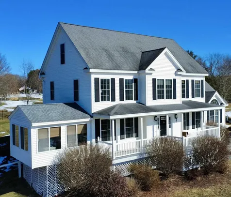 45 Currier Road Pelham NH 03076