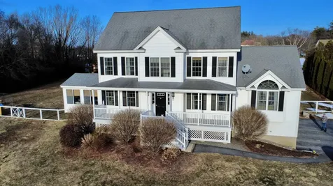 45 Currier Road Pelham NH 03076