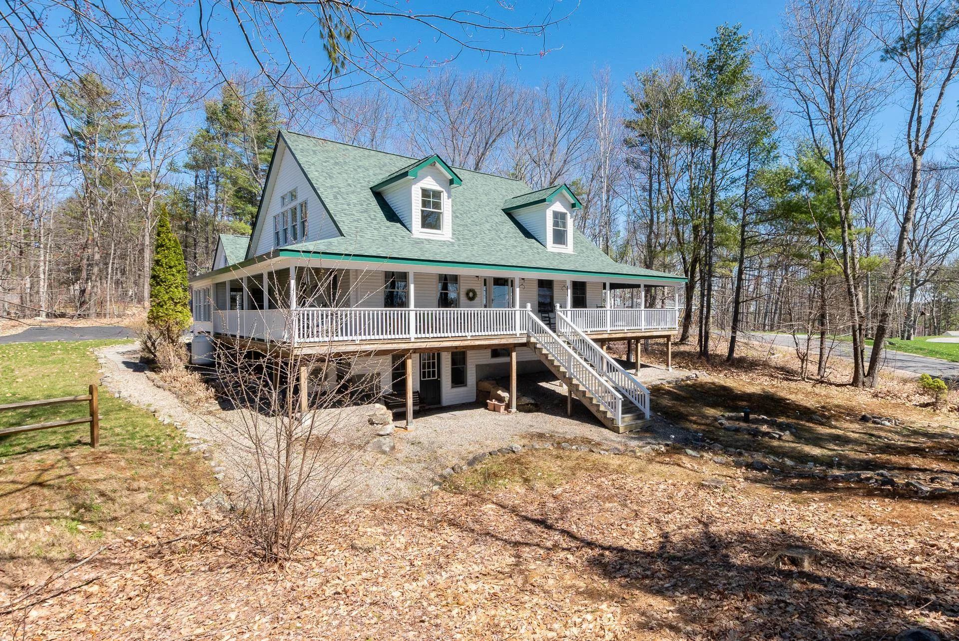 8 Oak Knoll Road Meredith NH 03253