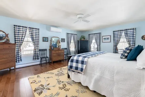 8 Oak Knoll Road Meredith NH 03253
