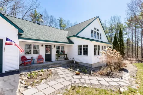 8 Oak Knoll Road Meredith NH 03253