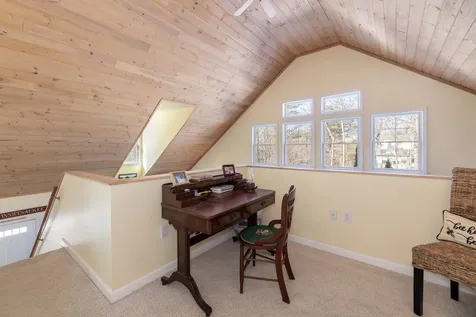 8 Oak Knoll Road Meredith NH 03253