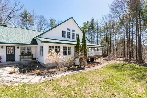8 Oak Knoll Road Meredith NH 03253