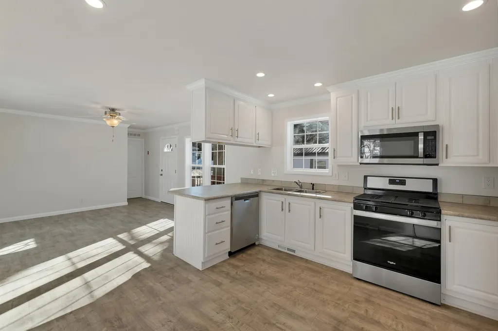 41 Hayes Mobile Home Park Exeter NH 03833