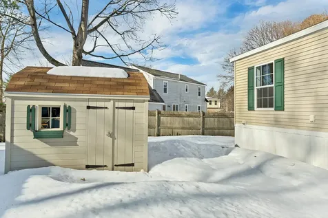 41 Hayes Mobile Home Park Exeter NH 03833