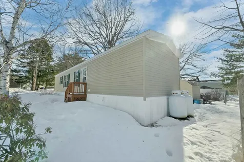 41 Hayes Mobile Home Park Exeter NH 03833