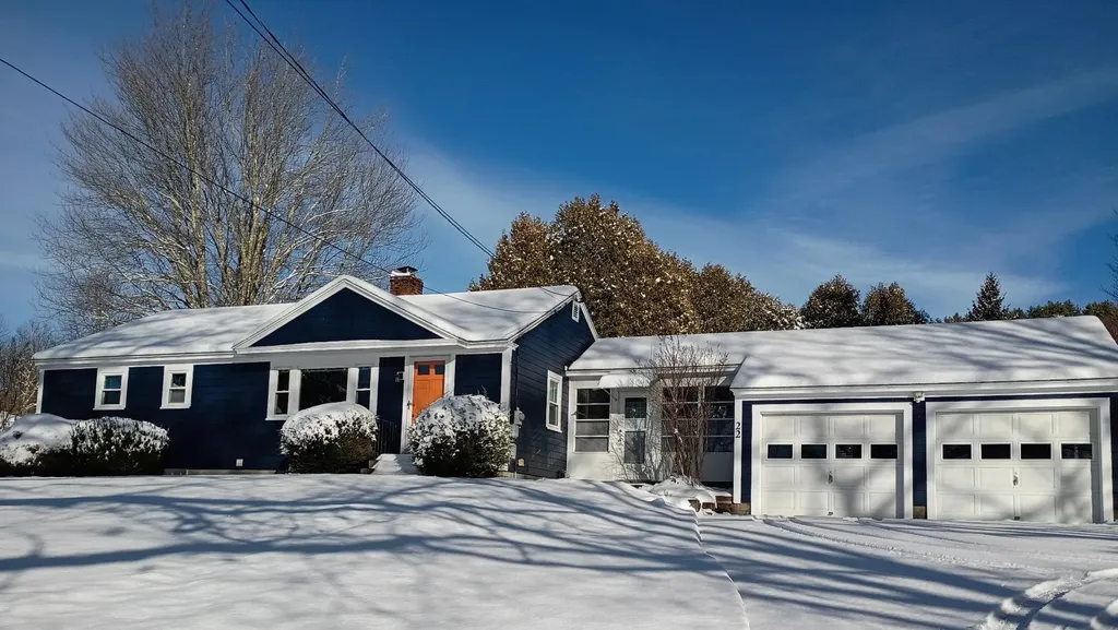 22 Indian Ridge Road Hopkinton NH 03229