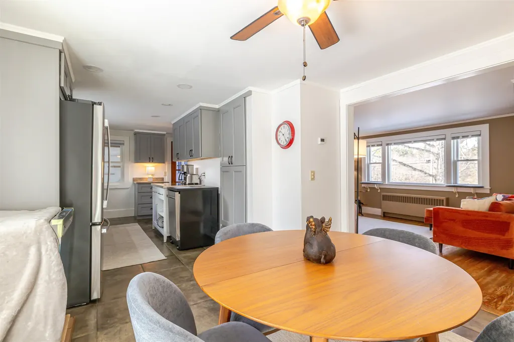 22 Indian Ridge Road Hopkinton NH 03229