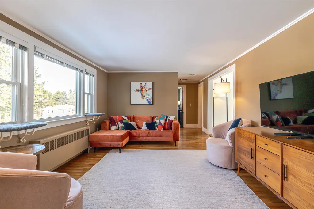 22 Indian Ridge Road Hopkinton NH 03229