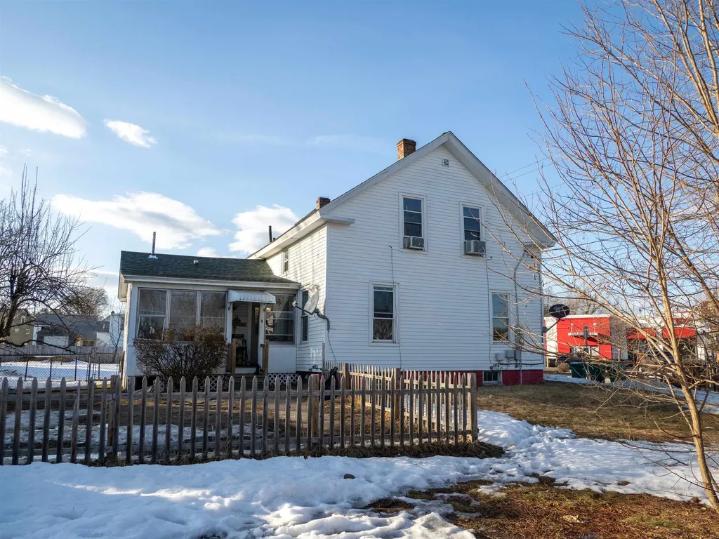 17-19 Upham Street Rochester NH 03867