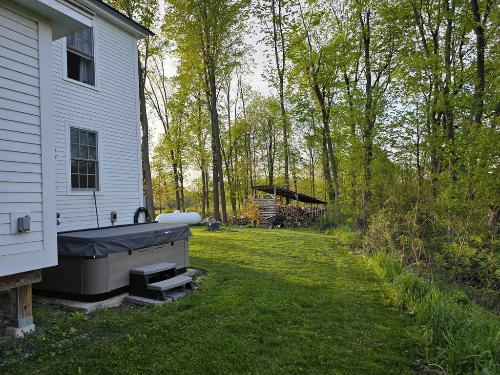 896 East Road Colchester VT 05446