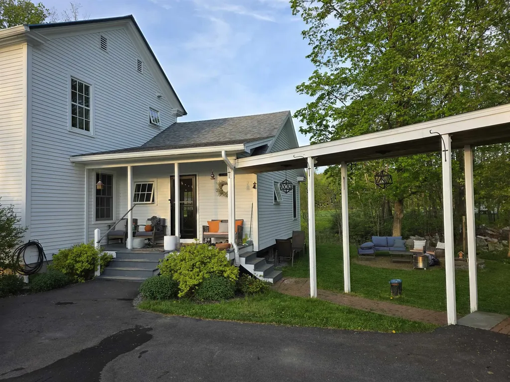 896 East Road Colchester VT 05446