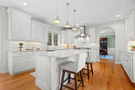 8 Arcadia Lane Salem NH 03079