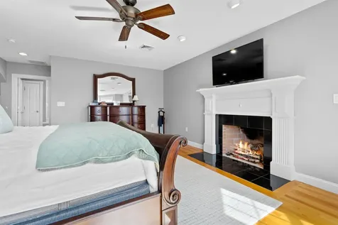 8 Arcadia Lane Salem NH 03079