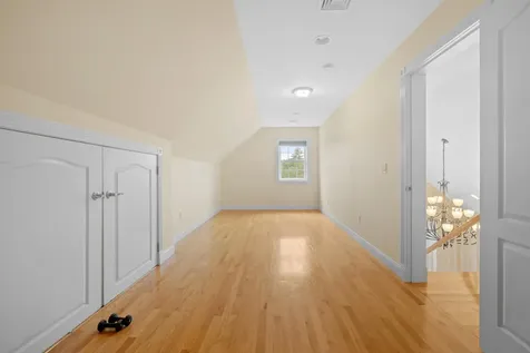 8 Arcadia Lane Salem NH 03079