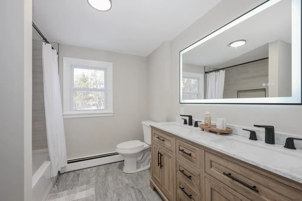39 Hunter Drive Epping NH 03042