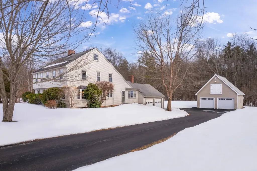 6 Meloon Road Greenland NH 03840