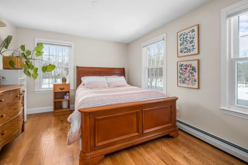 6 Meloon Road Greenland NH 03840