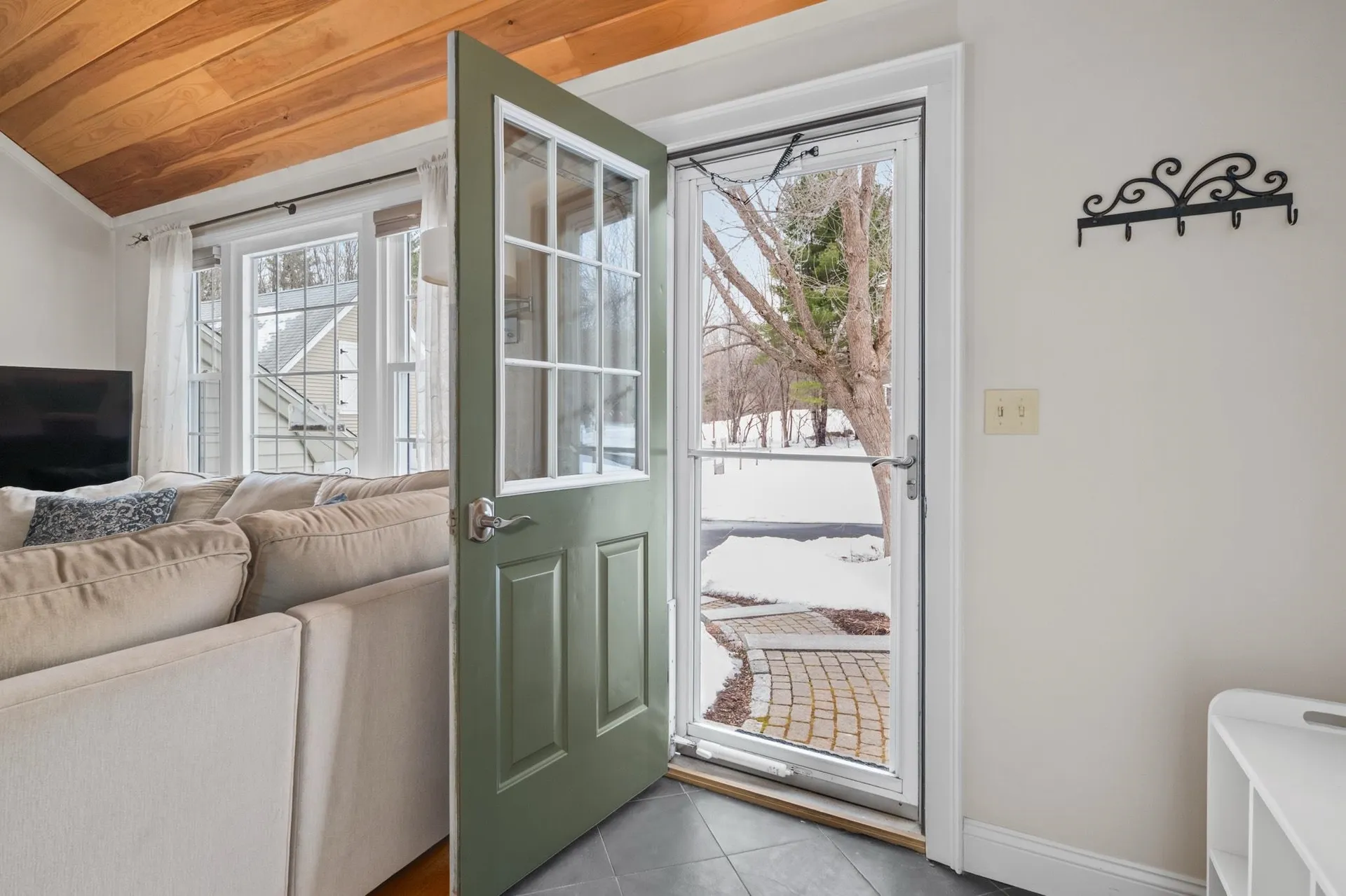 6 Meloon Road Greenland NH 03840