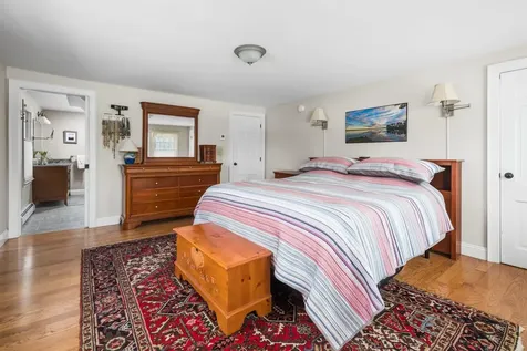 6 Meloon Road Greenland NH 03840