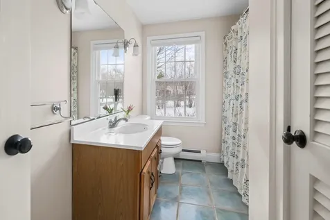 6 Meloon Road Greenland NH 03840