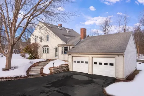 6 Meloon Road Greenland NH 03840