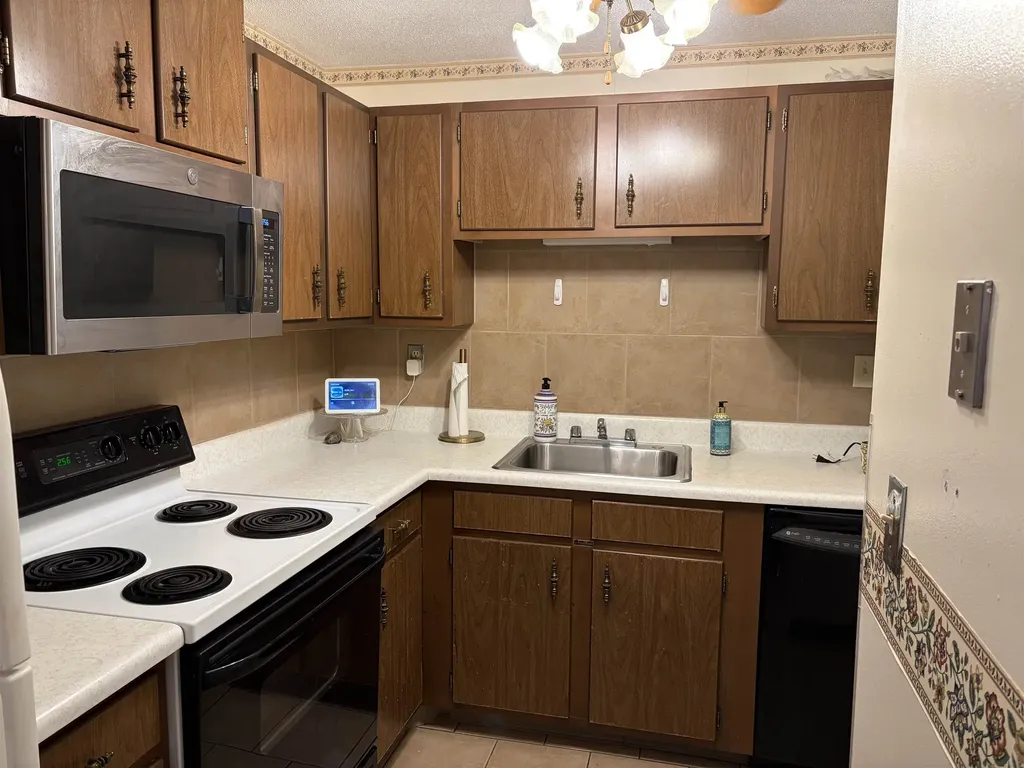 467 High Street Hampton NH 03842