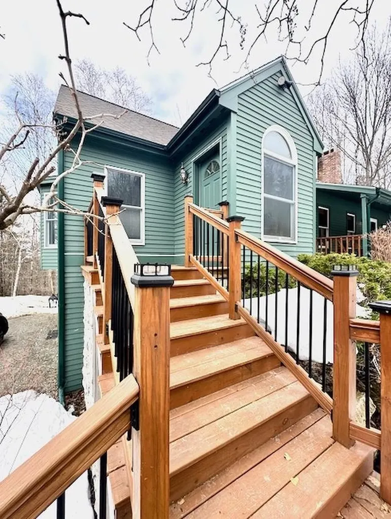 637 Wallace Hill Road Franconia NH 03580