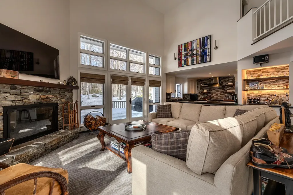 3 Linscott Road Winhall VT 05340