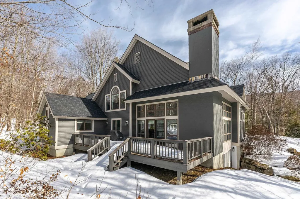 3 Linscott Road Winhall VT 05340