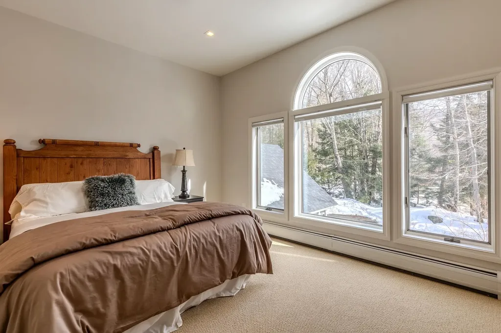 3 Linscott Road Winhall VT 05340