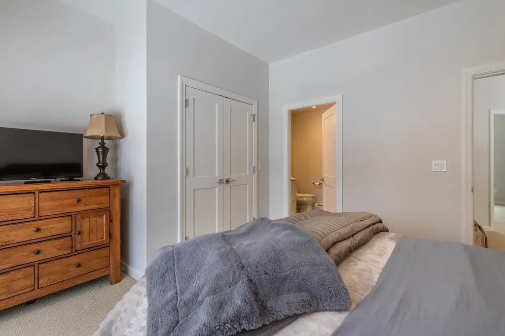 3 Linscott Road Winhall VT 05340